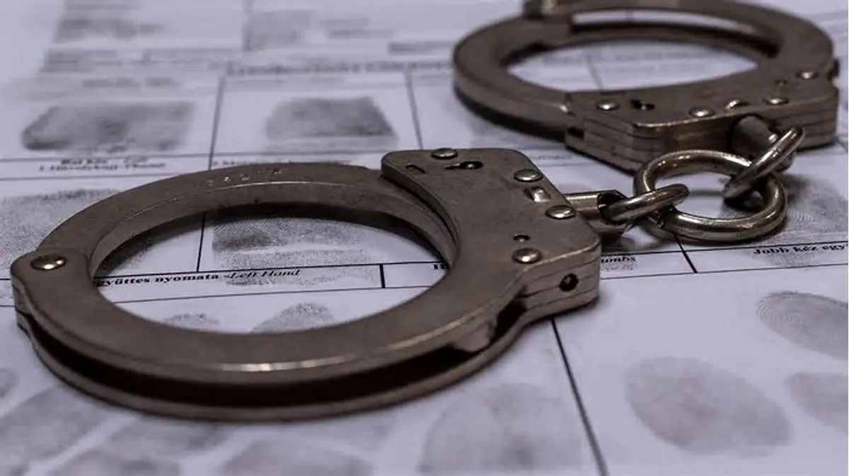 Burglary suspects arrested following chase in Adelanto